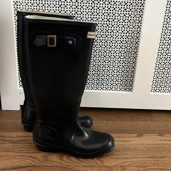 Hunter Shoes - Hunter Wellies great condition pre owned clean